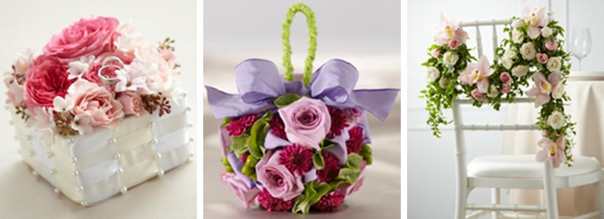 Decorate the wedding ring box with flowers from your bouquet